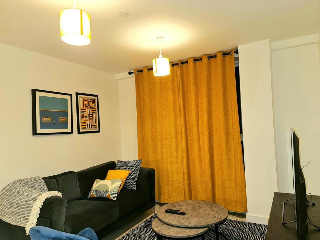 Exquisite Cosy 2-Bed Apartment In Salford مانشستر المظهر الخارجي الصورة